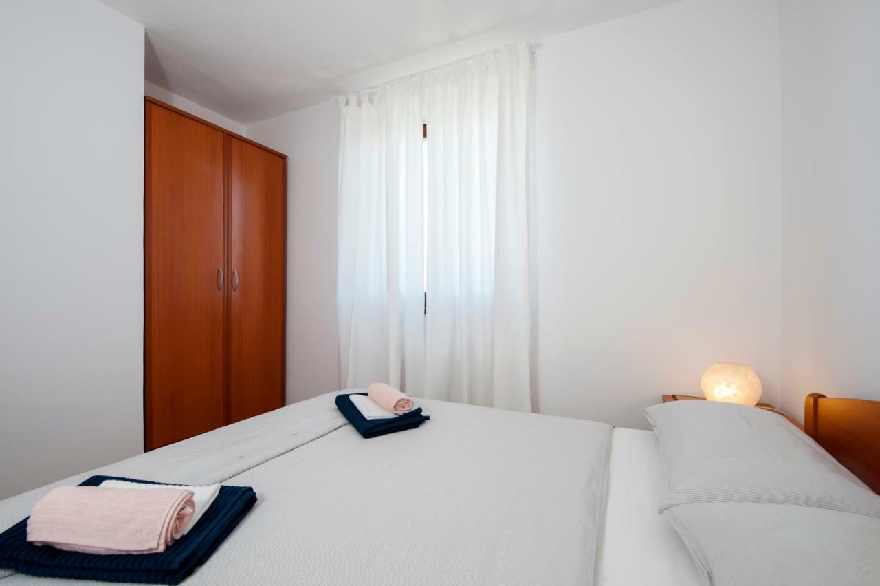 Apartment Thalassa โรวีน ภายนอก รูปภาพ