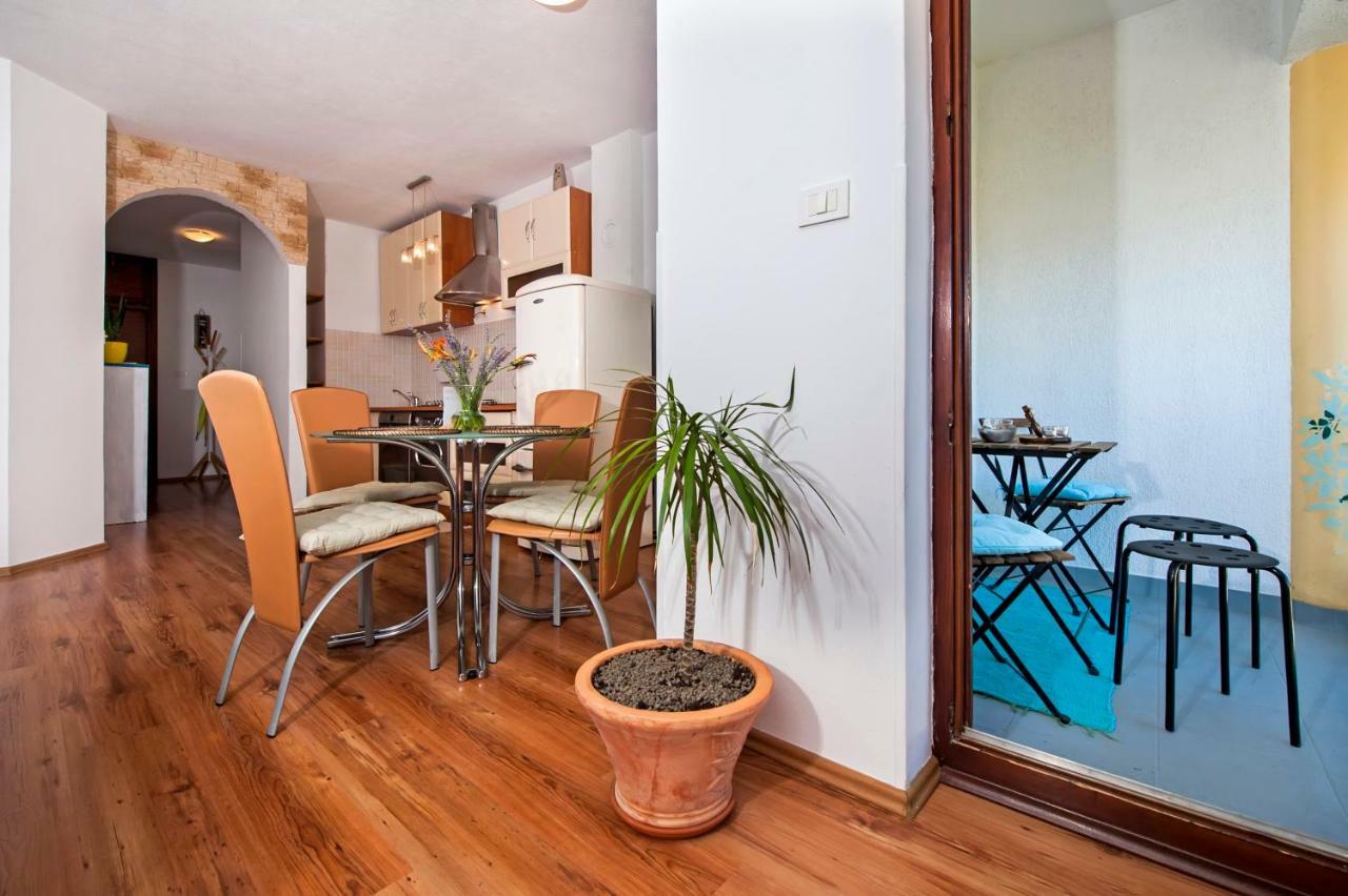 Apartment Thalassa โรวีน ภายนอก รูปภาพ